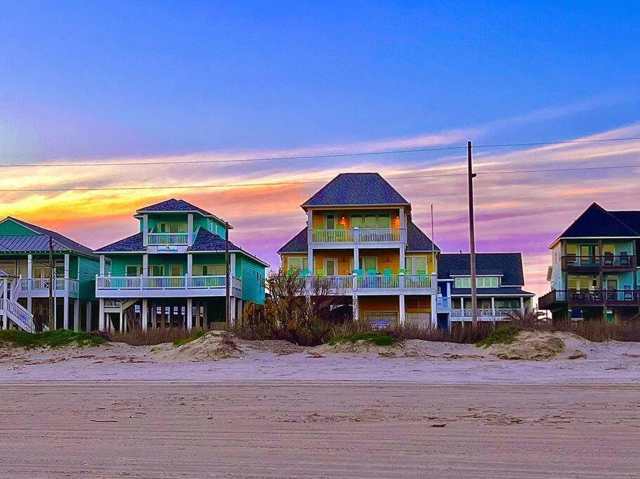 Beachfront*Spectacular View*4 Bd*Sleeps 14 Bolivar Peninsula المظهر الخارجي الصورة