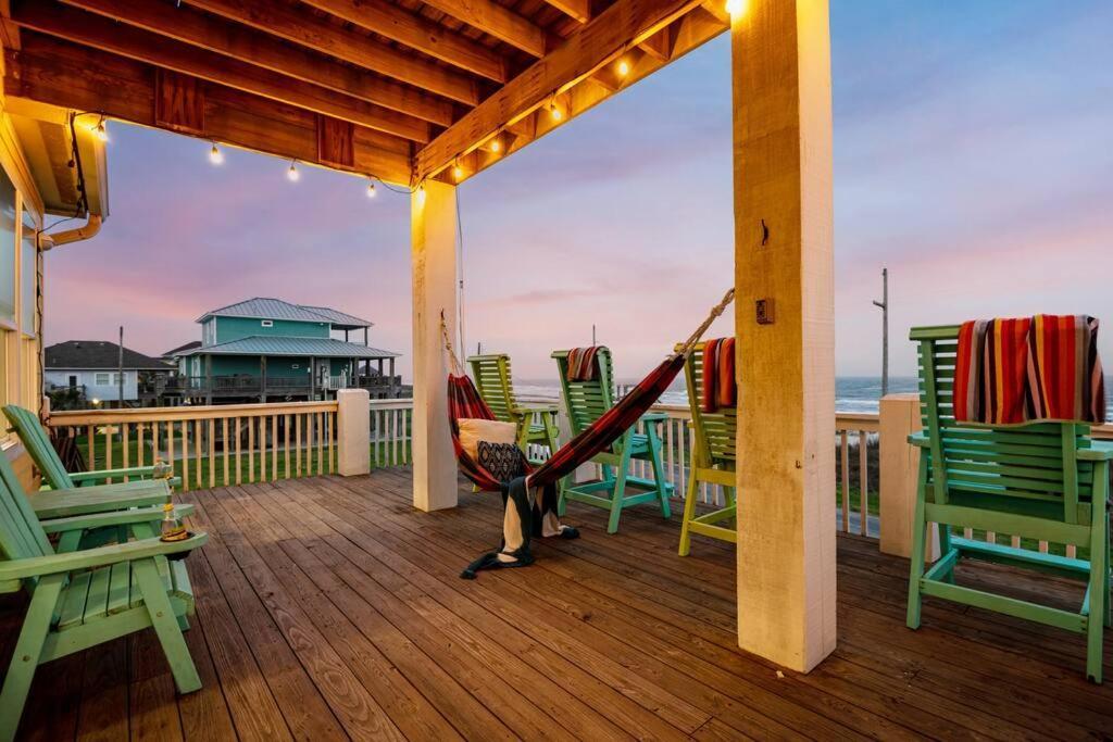 Beachfront*Spectacular View*4 Bd*Sleeps 14 Bolivar Peninsula المظهر الخارجي الصورة